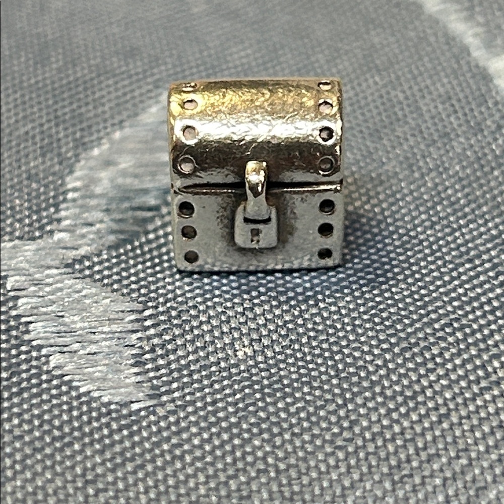 448209 Silver Pandora Treasure Box
